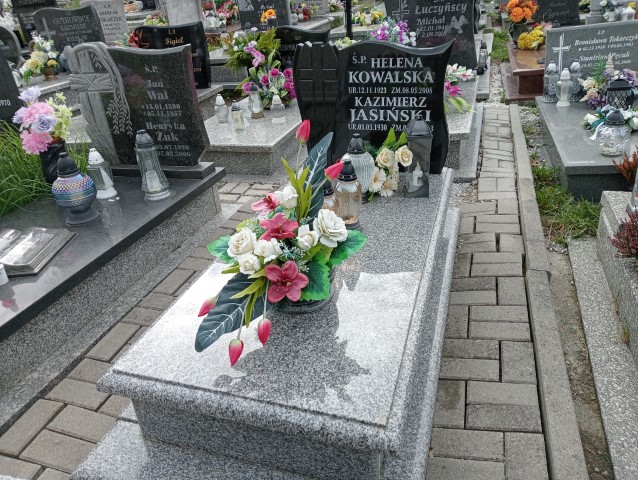 Grób Kazimierz Jasiński