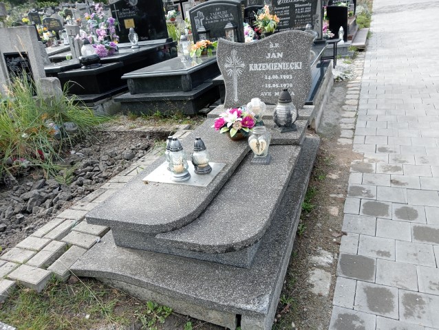 Grób Jan Krzemieniecki