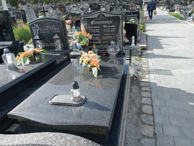 Grób Szczepan Janecki