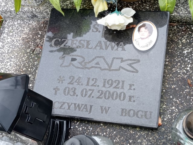 Czesława Rak 1921 Wałbrzych - Grobonet - Wyszukiwarka osób pochowanych