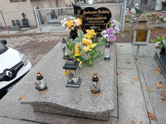 Grób Ryszard Jeżewski