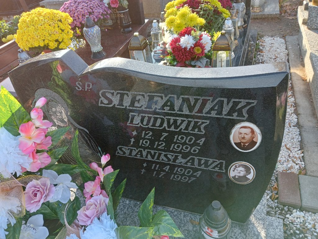 Franciszek Wiśniewski 1942 Wałbrzych - Grobonet - Wyszukiwarka osób pochowanych